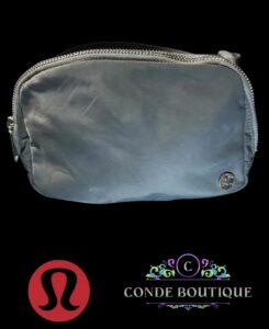 Lululemon Everywhere Belt Bag
Used in excellent condition