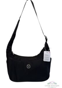 Black shoulder bag