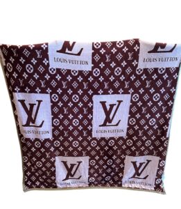 Lv blanket, size Twin, condition NEW